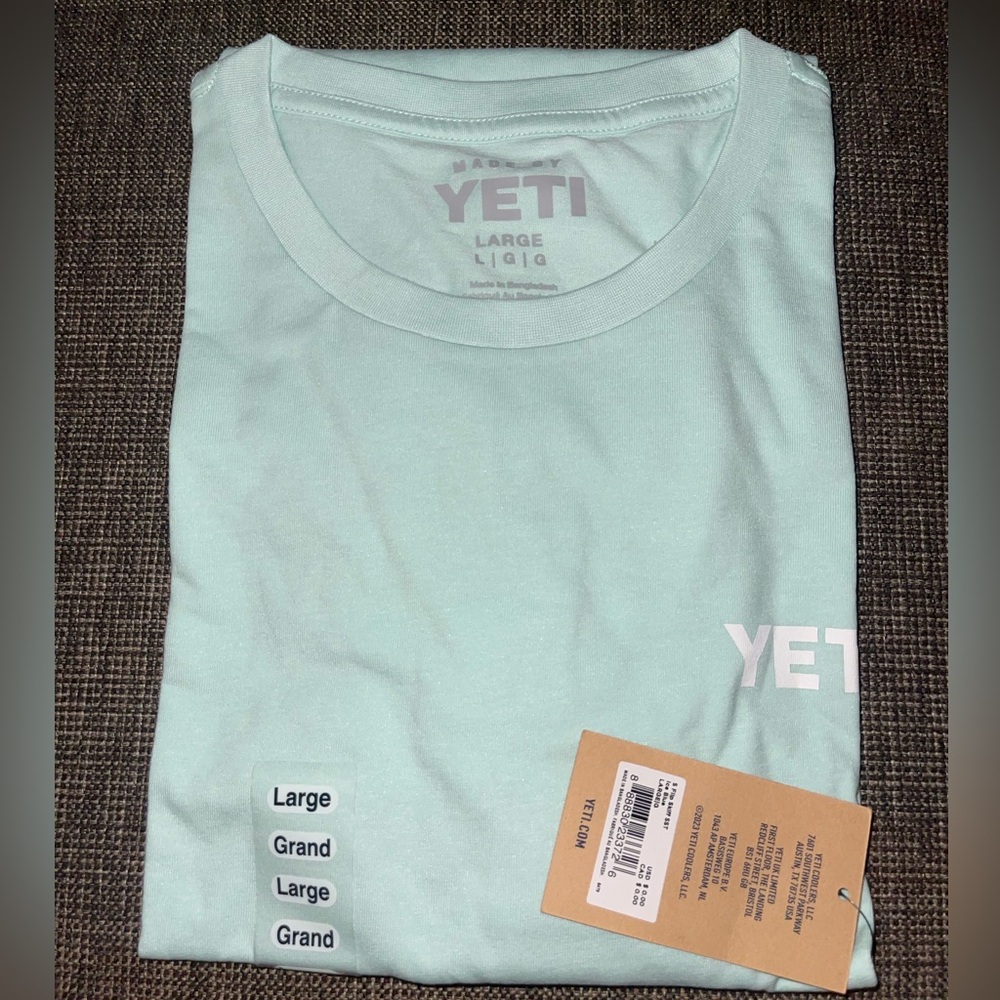 Yeti slip skirt t-shirt